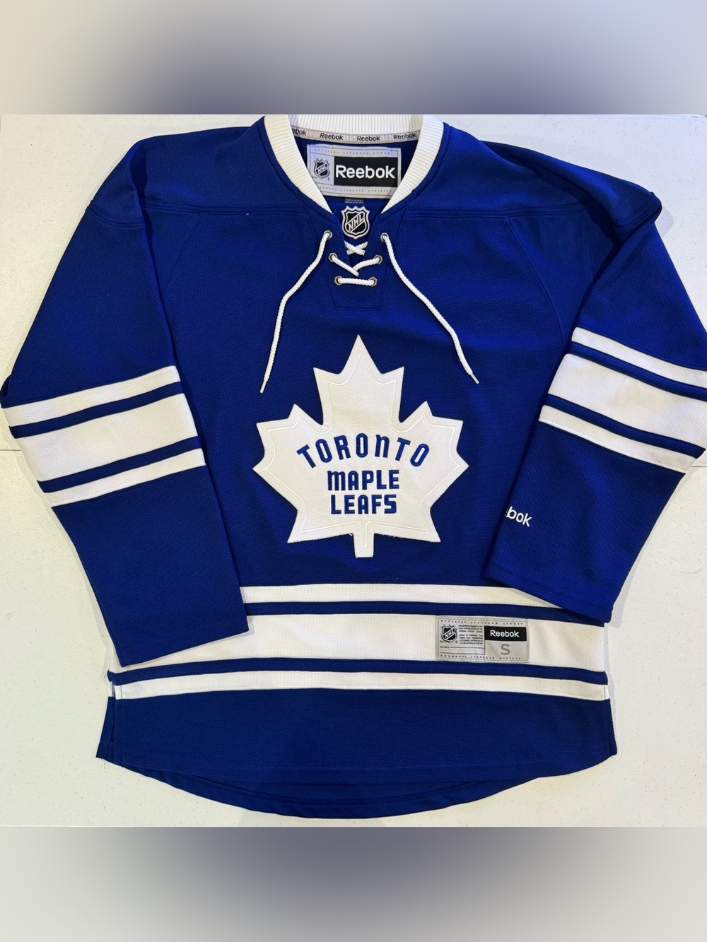 Reebok Toronto Maple Leafs NHL Hockey Jersey size small